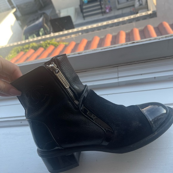 Chanel ankle boots size 5.5 - Picture 3 of 7